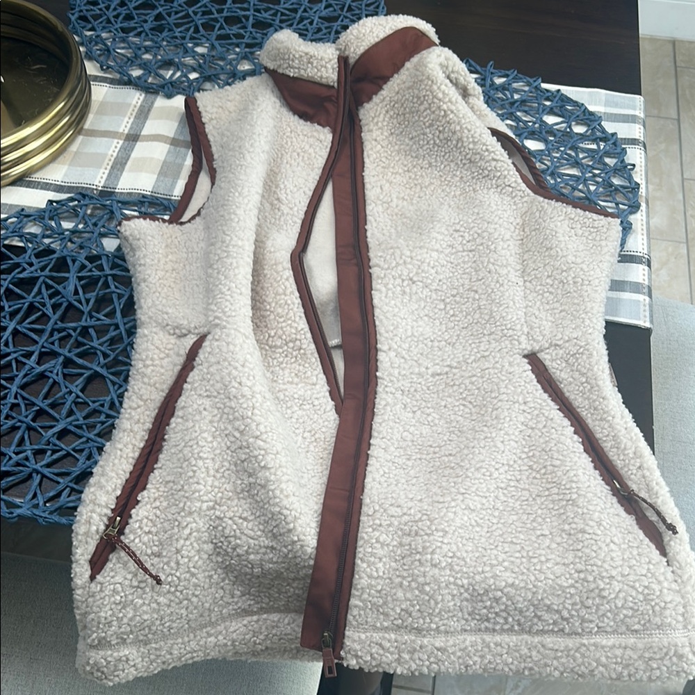 Avalanche Cream and Brown Fleece Vest